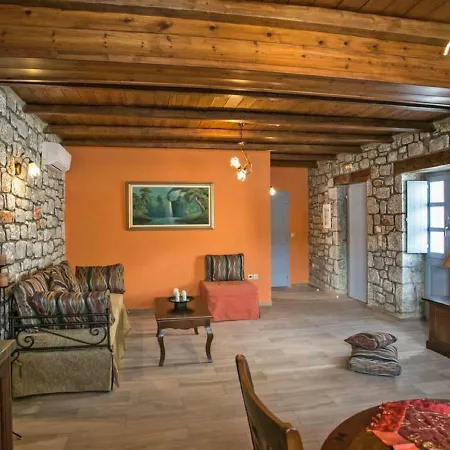 Apartment Superior Areopoli